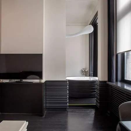Feek 5* Antwerp
