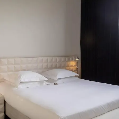 Feek 5* Antwerpia